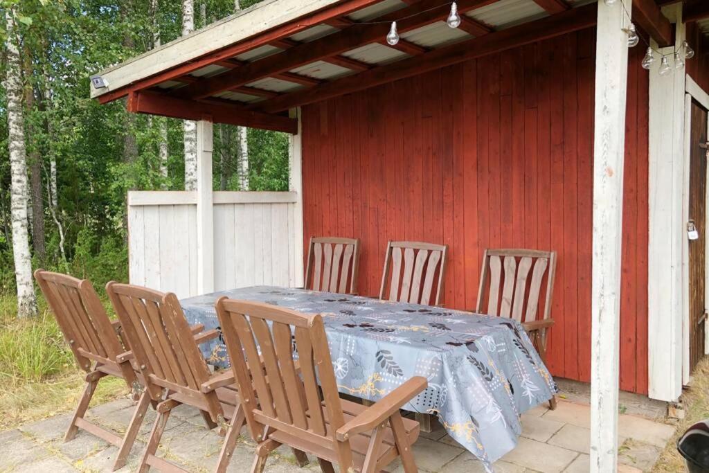 Egen Laegenhet I 2-Familjshus Pa Landet. Villa Tierp Exterior photo