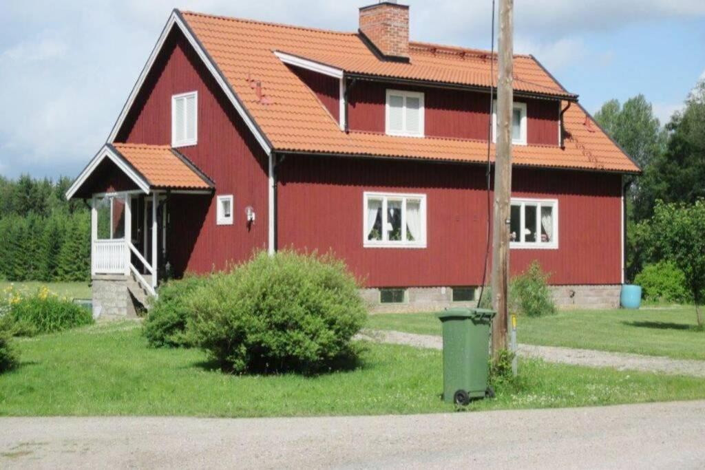 Egen Laegenhet I 2-Familjshus Pa Landet. Villa Tierp Exterior photo